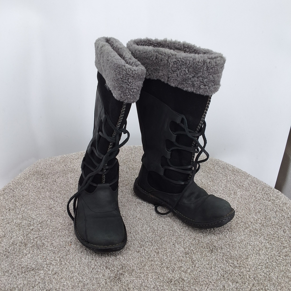 UGG Torrey Sz 8 Suede Leather Winter Boots
